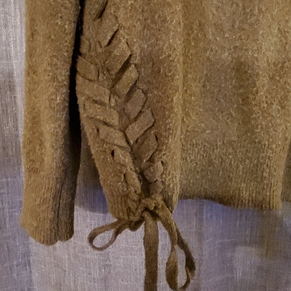 Sweater - Picture 2 of 2